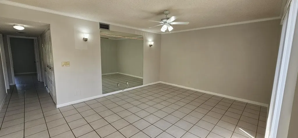 2245 SW 22nd Avenue Delray Beach FL 33445