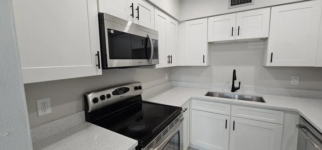 2245 SW 22nd Avenue Delray Beach FL 33445