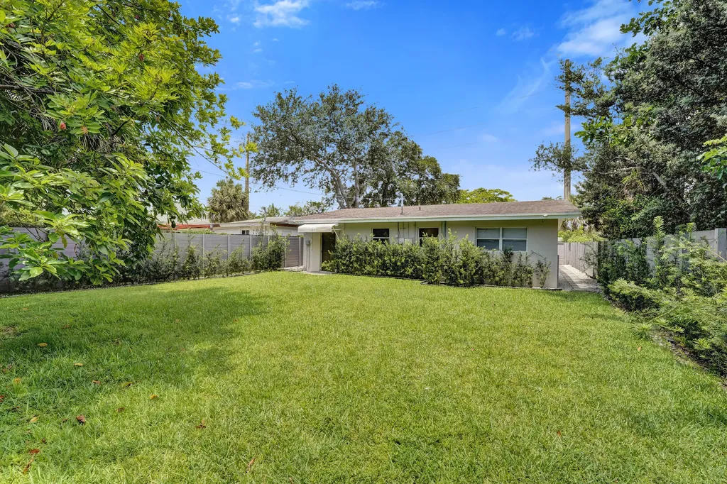 1624 NW 9th Avenue Fort Lauderdale FL 33311