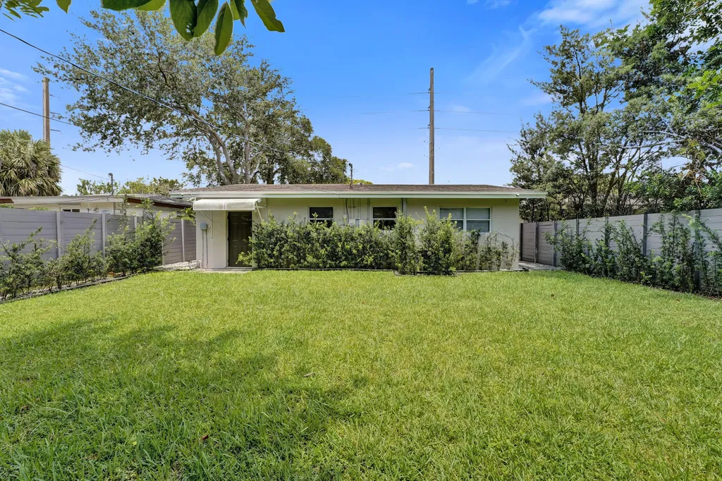 1624 NW 9th Avenue Fort Lauderdale FL 33311