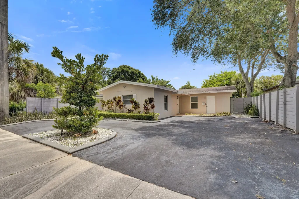 1624 NW 9th Avenue Fort Lauderdale FL 33311