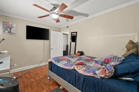 526 Shady Pine Way Greenacres FL 33415