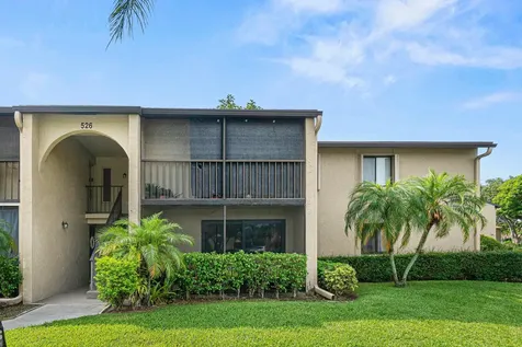 526 Shady Pine Way Greenacres FL 33415