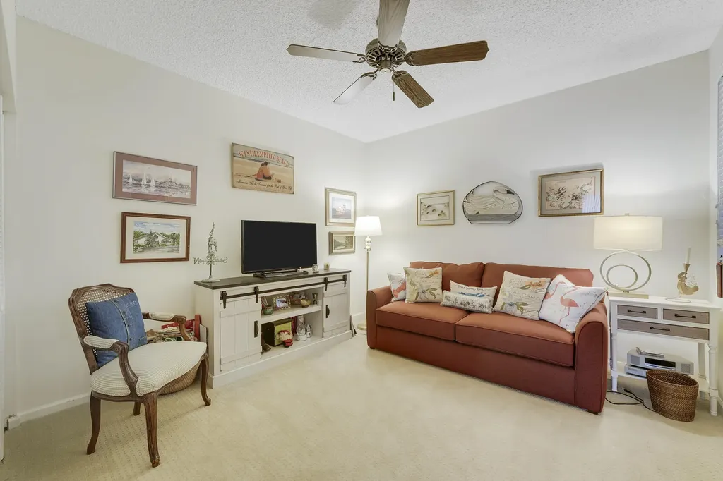 110 Legendary Circle Palm Beach Gardens FL 33418