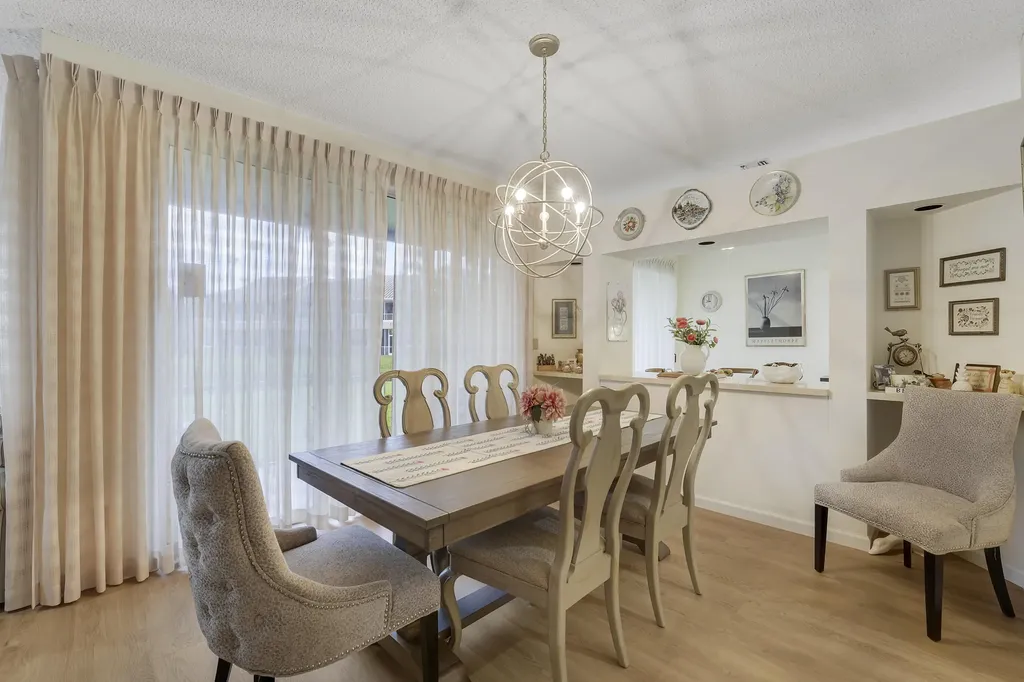 110 Legendary Circle Palm Beach Gardens FL 33418