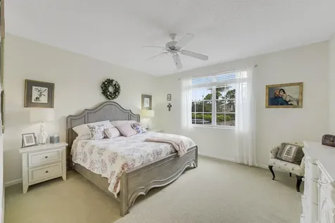 110 Legendary Circle Palm Beach Gardens FL 33418