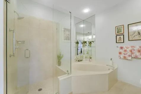 110 Legendary Circle Palm Beach Gardens FL 33418