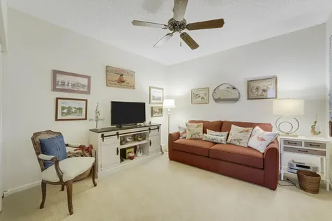 110 Legendary Circle Palm Beach Gardens FL 33418