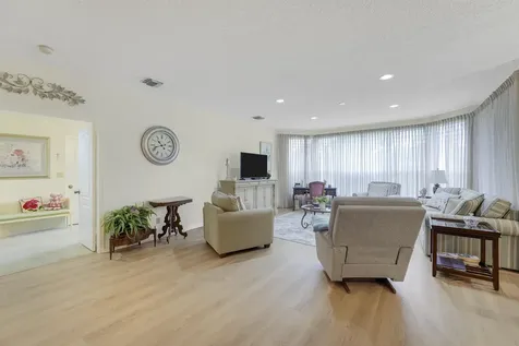 110 Legendary Circle Palm Beach Gardens FL 33418