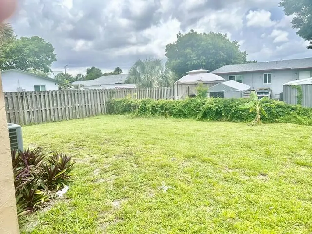 2951 NW 8th Street Pompano Beach FL 33069