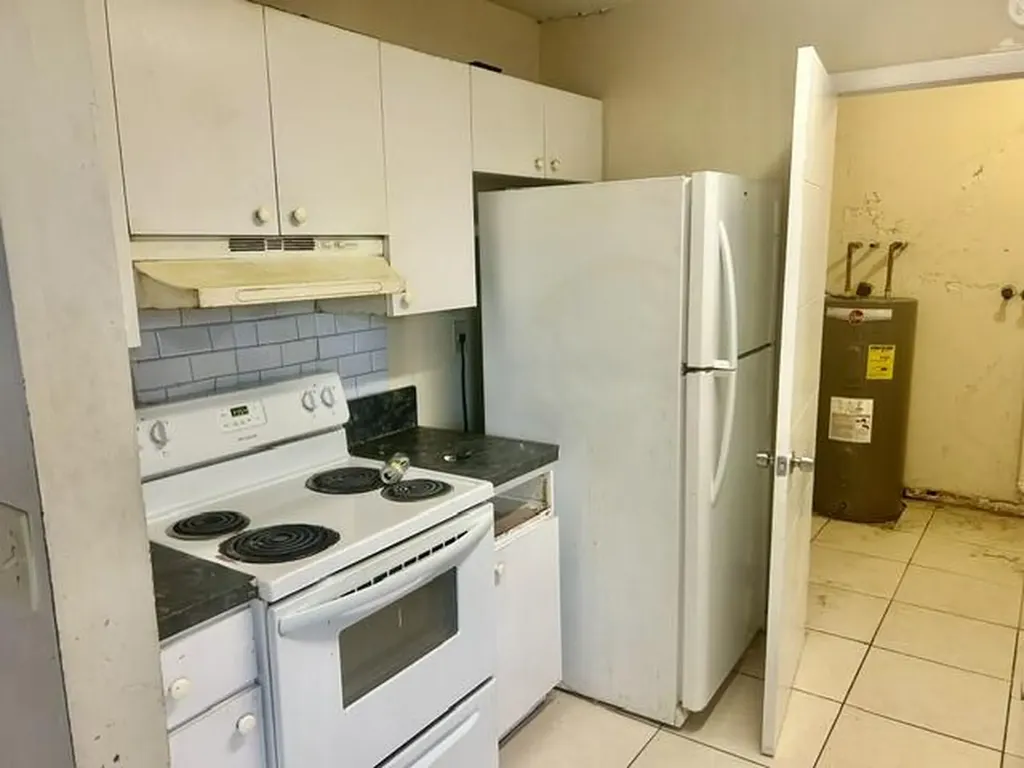 2951 NW 8th Street Pompano Beach FL 33069