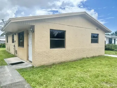 2951 NW 8th Street Pompano Beach FL 33069