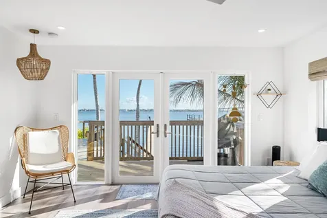 90 NW Alice Street Jensen Beach FL 34957