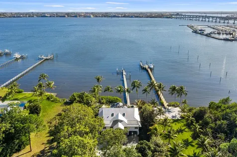 90 NW Alice Street Jensen Beach FL 34957