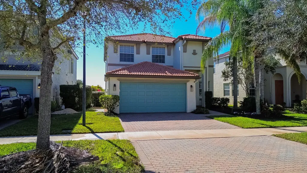 12017 SW Knightsbridge Lane Port St Lucie FL 34987
