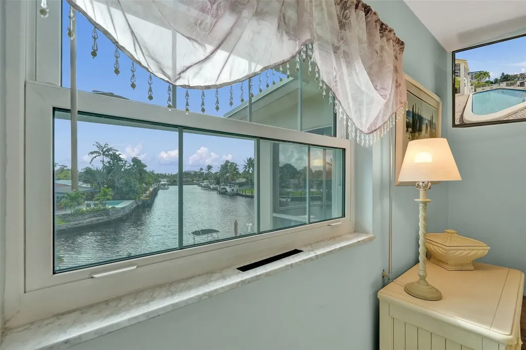 935 SE 9th Avenue Pompano Beach FL 33060