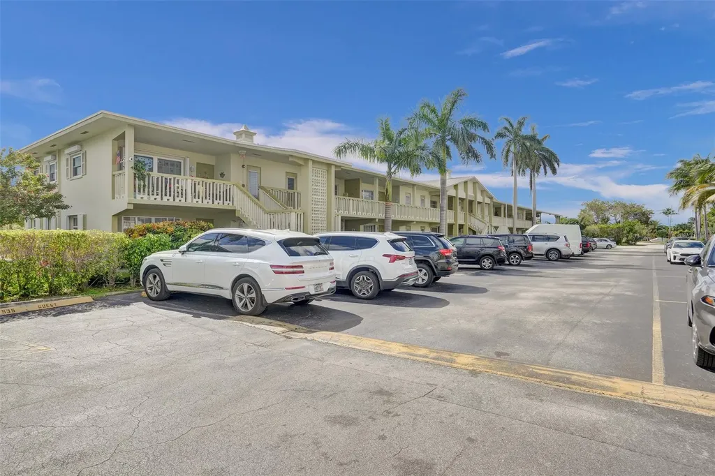 935 SE 9th Avenue Pompano Beach FL 33060