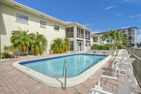 935 SE 9th Avenue Pompano Beach FL 33060