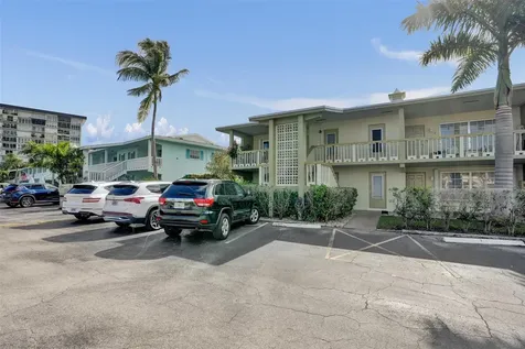 935 SE 9th Avenue Pompano Beach FL 33060