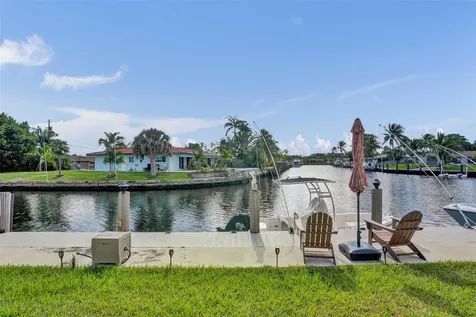 935 SE 9th Avenue Pompano Beach FL 33060