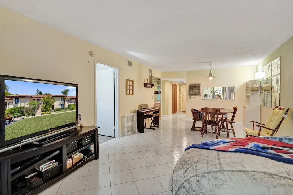 5201 W Club Circle Boca Raton FL 33431