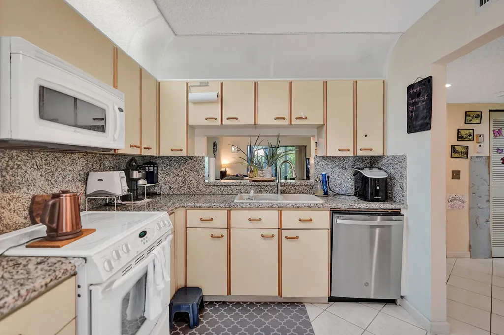 5201 W Club Circle Boca Raton FL 33431