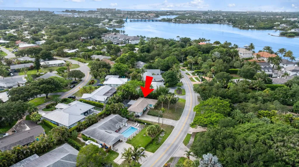 201 W Riverside Drive Jupiter FL 33469