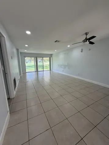 9640 NW 65th Street Tamarac FL 33321