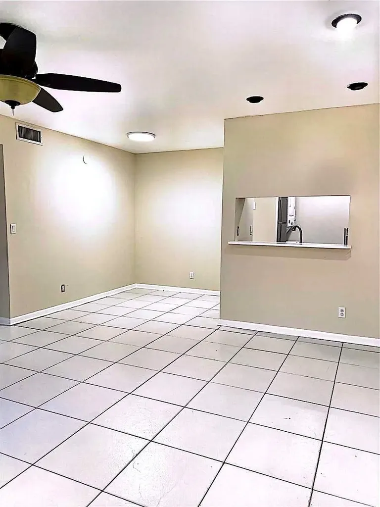 1014 Twin Lakes Drive Coral Springs FL 33071
