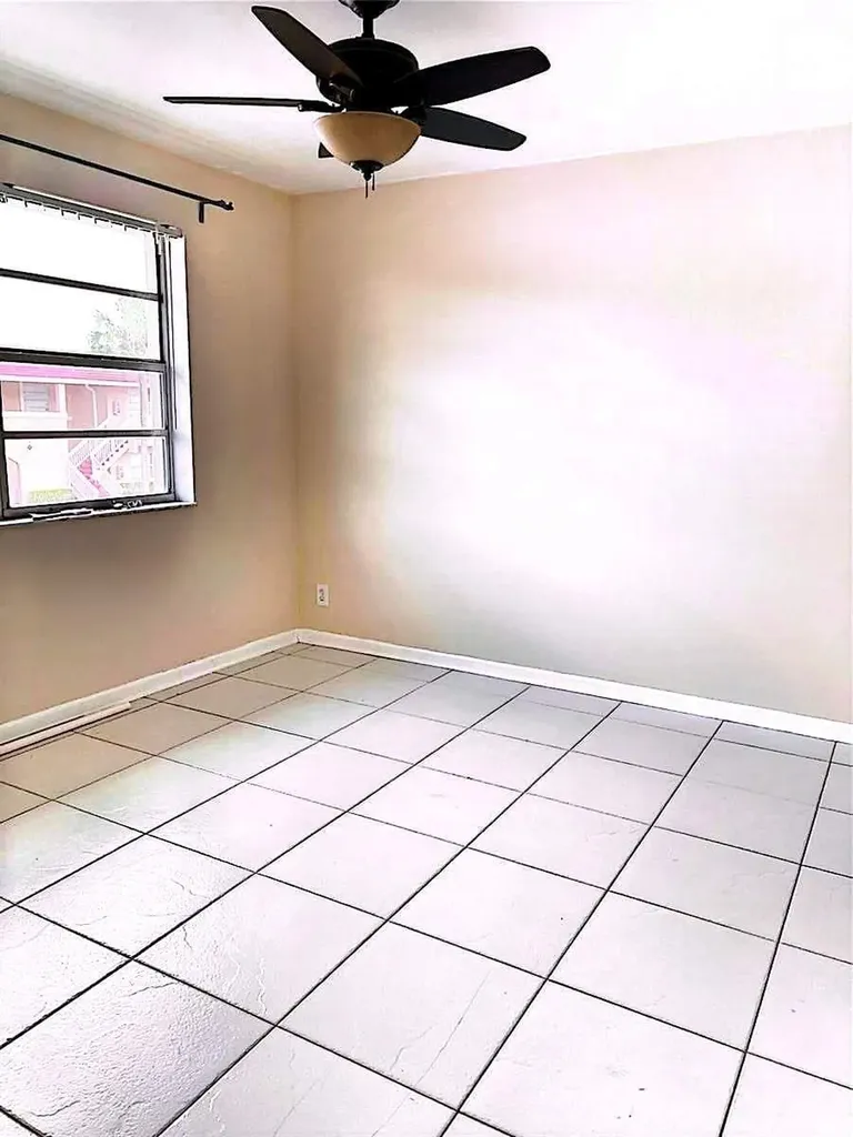 1014 Twin Lakes Drive Coral Springs FL 33071