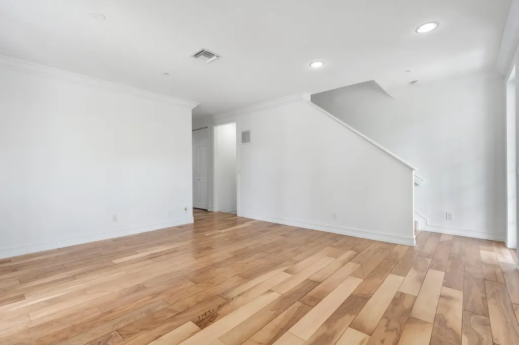 4344 Main Street Jupiter FL 33458