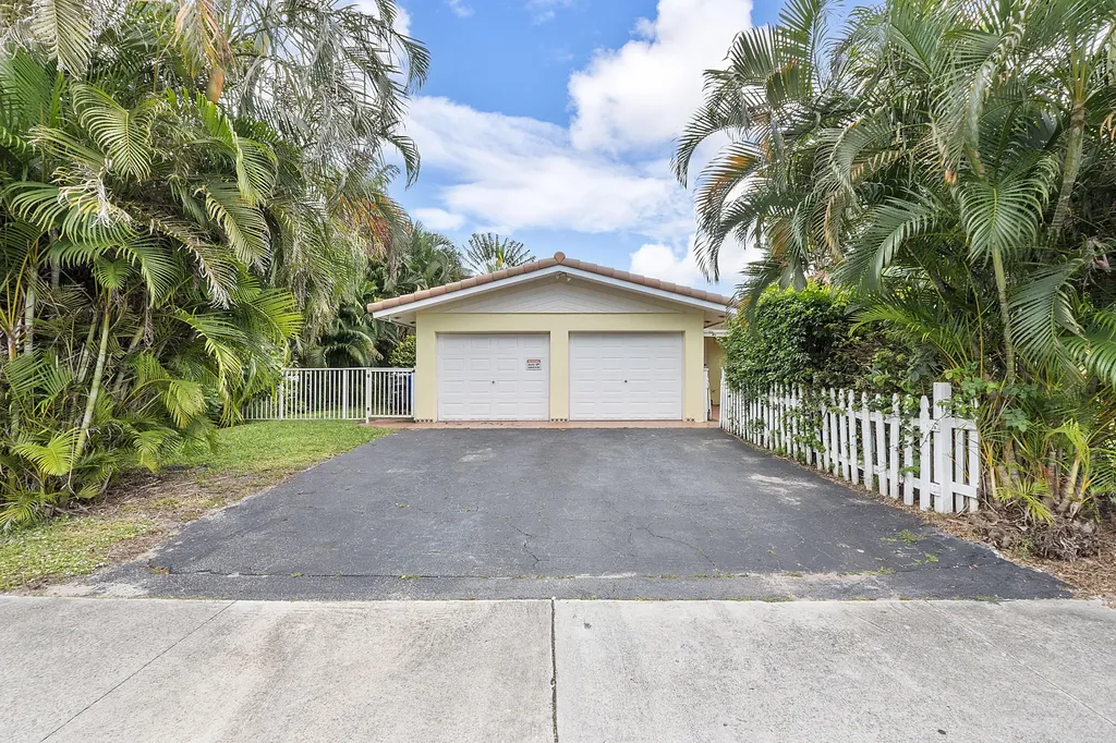 700 NE 26th Avenue Pompano Beach FL 33062