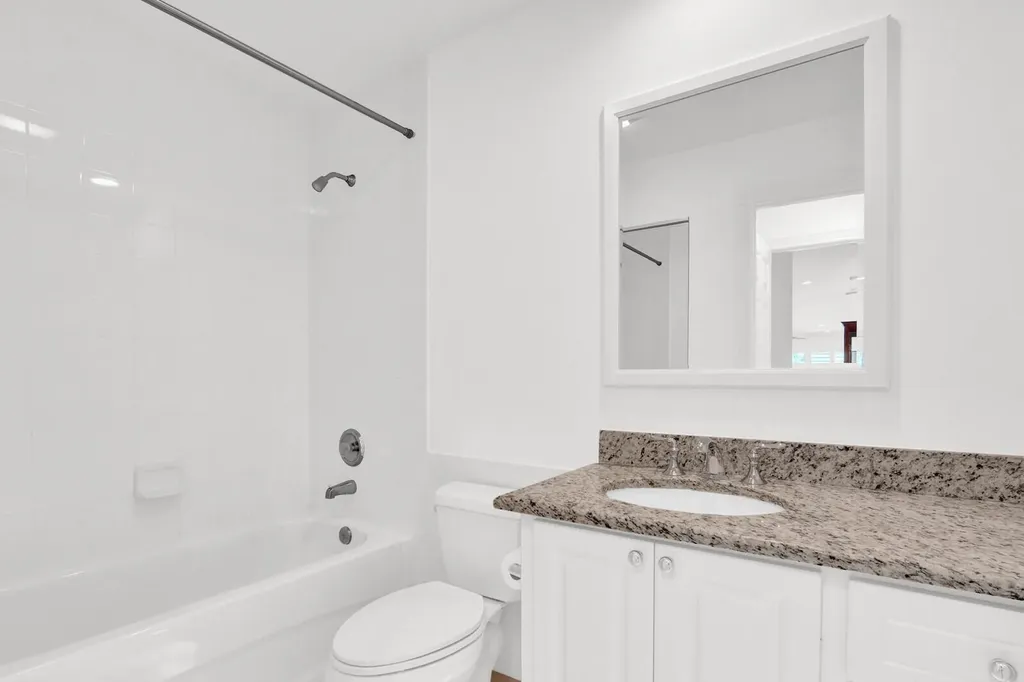 5181 Magnolia Bay Circle Palm Beach Gardens FL 33418
