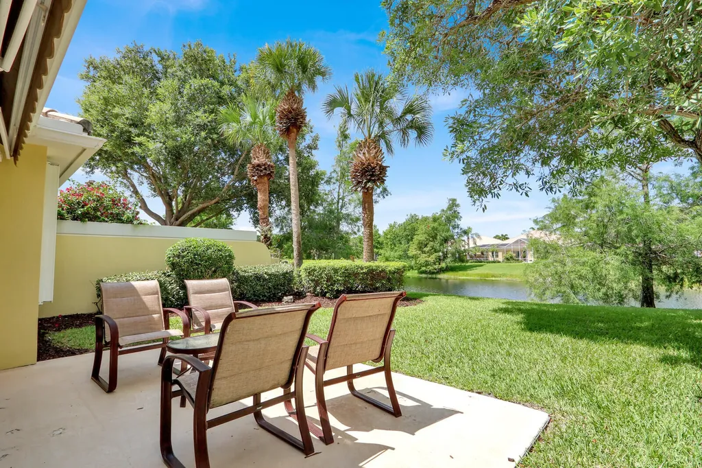 5181 Magnolia Bay Circle Palm Beach Gardens FL 33418