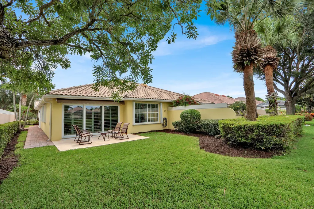 5181 Magnolia Bay Circle Palm Beach Gardens FL 33418