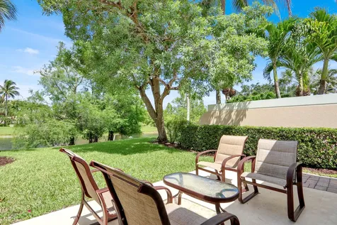 5181 Magnolia Bay Circle Palm Beach Gardens FL 33418