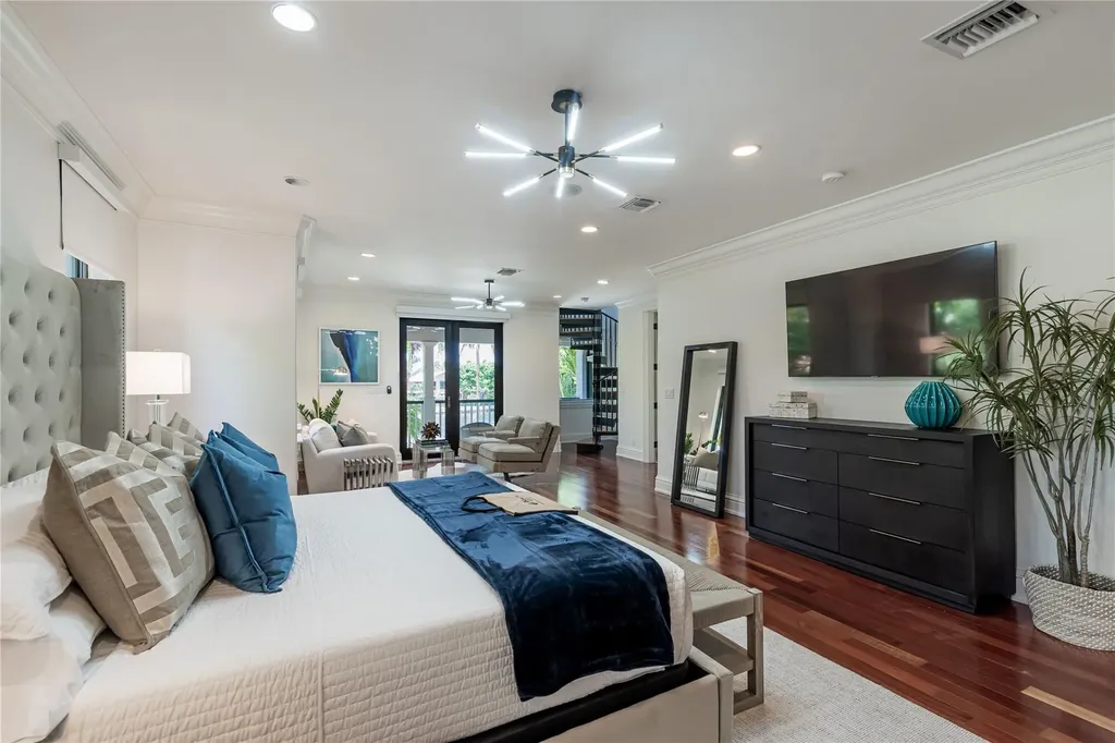 2415 Middle River Drive Fort Lauderdale FL 33305