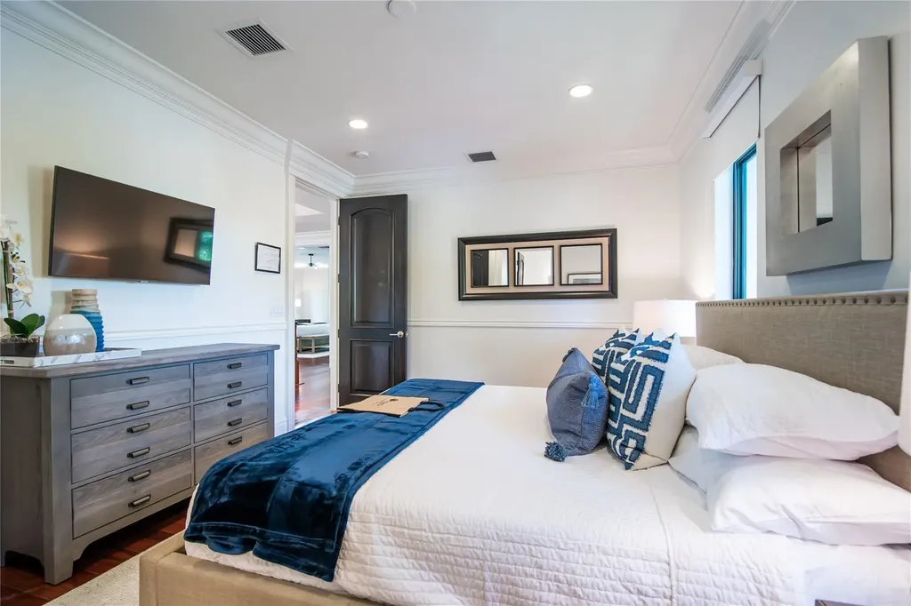 2415 Middle River Drive Fort Lauderdale FL 33305