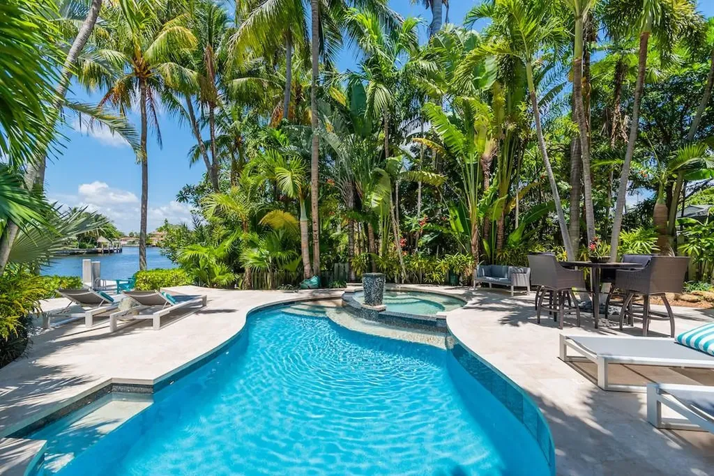 2415 Middle River Drive Fort Lauderdale FL 33305