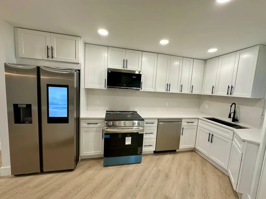 5900 Camino Del Sol Boca Raton FL 33433