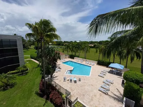 5900 Camino Del Sol Boca Raton FL 33433