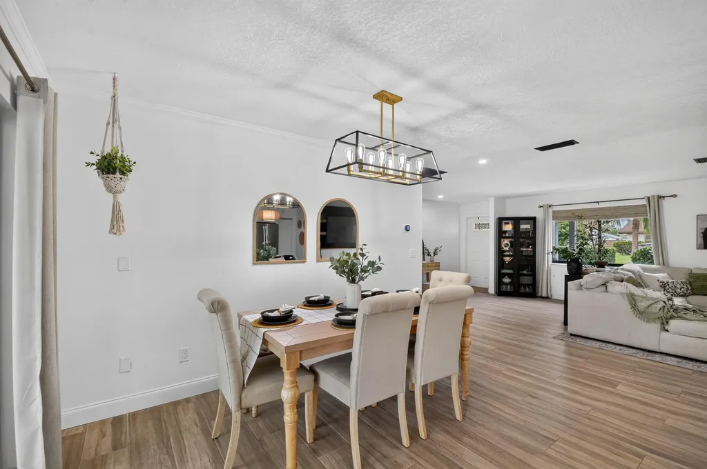 110 W Coconut Drive Lake Worth FL 33467