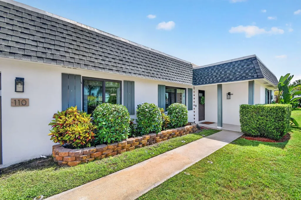 110 W Coconut Drive Lake Worth FL 33467