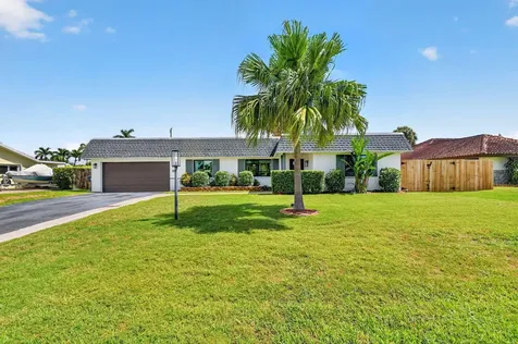 110 W Coconut Drive Lake Worth FL 33467
