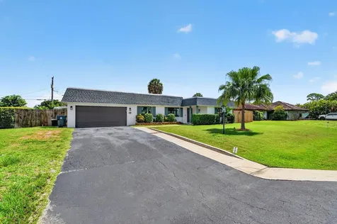 110 W Coconut Drive Lake Worth FL 33467