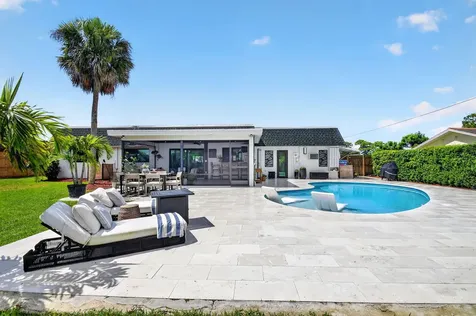 110 W Coconut Drive Lake Worth FL 33467