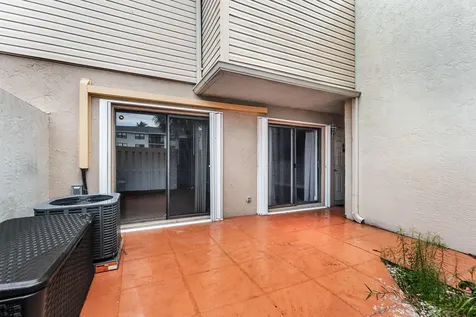 612 Executive Center Drive West Palm Beach FL 33401