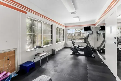 612 Executive Center Drive West Palm Beach FL 33401