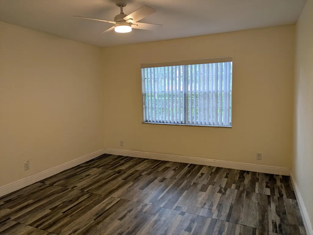 2810 Riverside Drive Coral Springs FL 33065