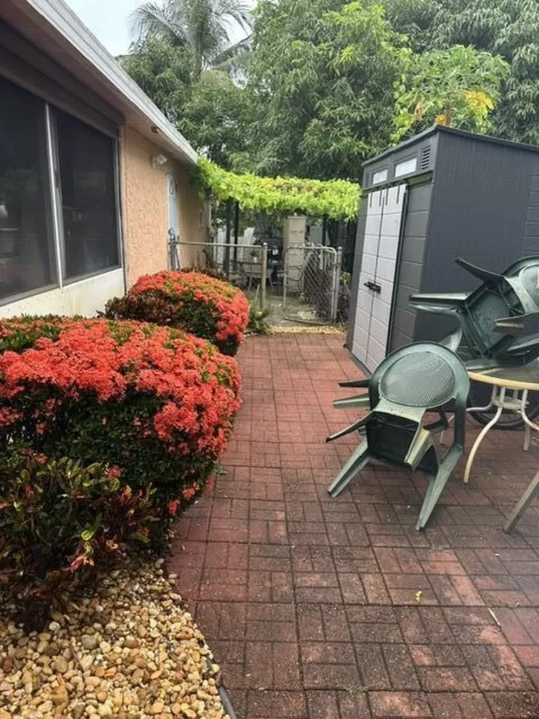 6045 Carthage Circle N Lake Worth FL 33463